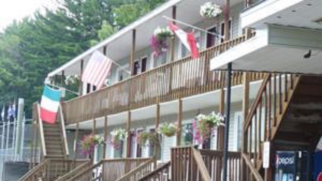 Legacy Inn & Suites Of Lake George Eksteriør bilde