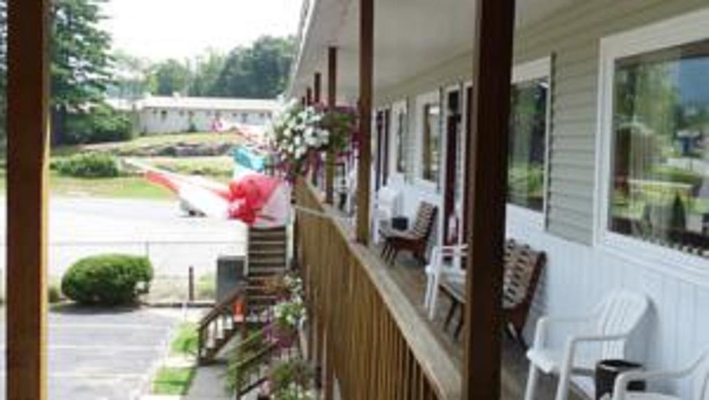 Legacy Inn & Suites Of Lake George Eksteriør bilde