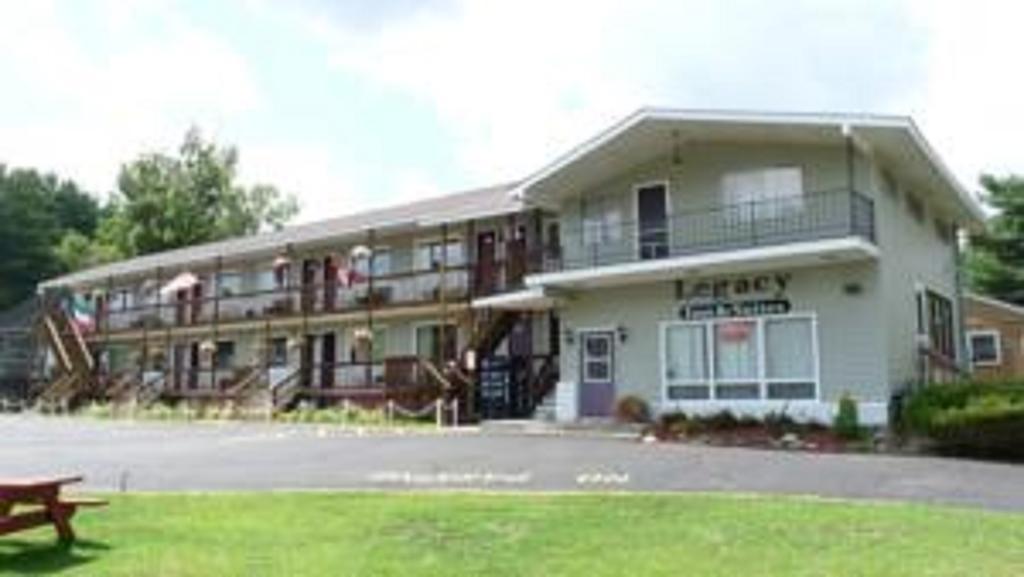 Legacy Inn & Suites Of Lake George Eksteriør bilde