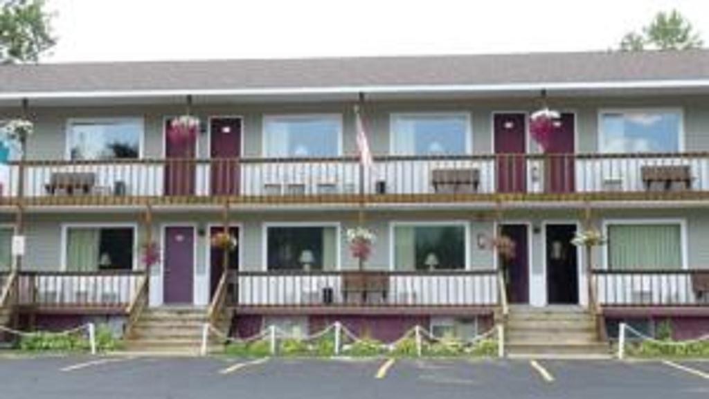 Legacy Inn & Suites Of Lake George Eksteriør bilde