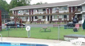 Legacy Inn & Suites Of Lake George Eksteriør bilde